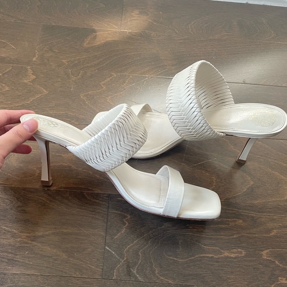 Vince Camuto open toes heels - Picture 1 of 4